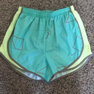 Nike women’s tempo shorts, size S